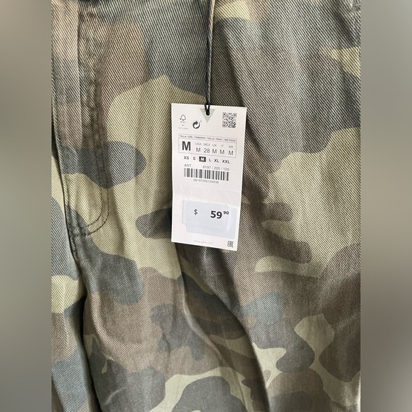 NWT Zara wide leg camo pants size medium - Picture 3 of 3